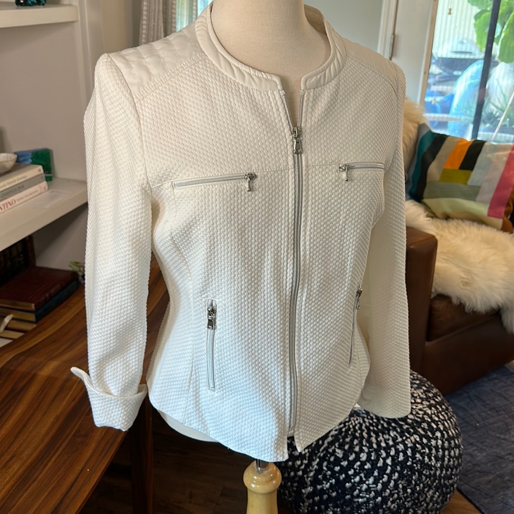 Etcetera women’s size 8 white pique jacket